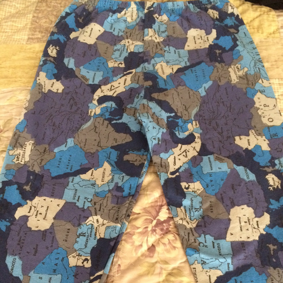 ❌❌SOLD❌❌Ladies design Leggings COUNTRIES DESIGN NEW - Picture 1 of 2